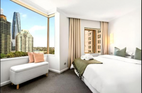 Central Sydney Apartment with Pool, Sauna & Gym!, Sydney